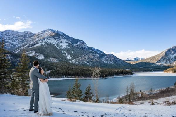 Gorgeous wedding photography at Barrier Lake in Alberta
