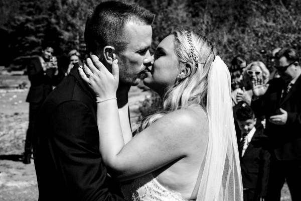 First kiss after elopement in Banff