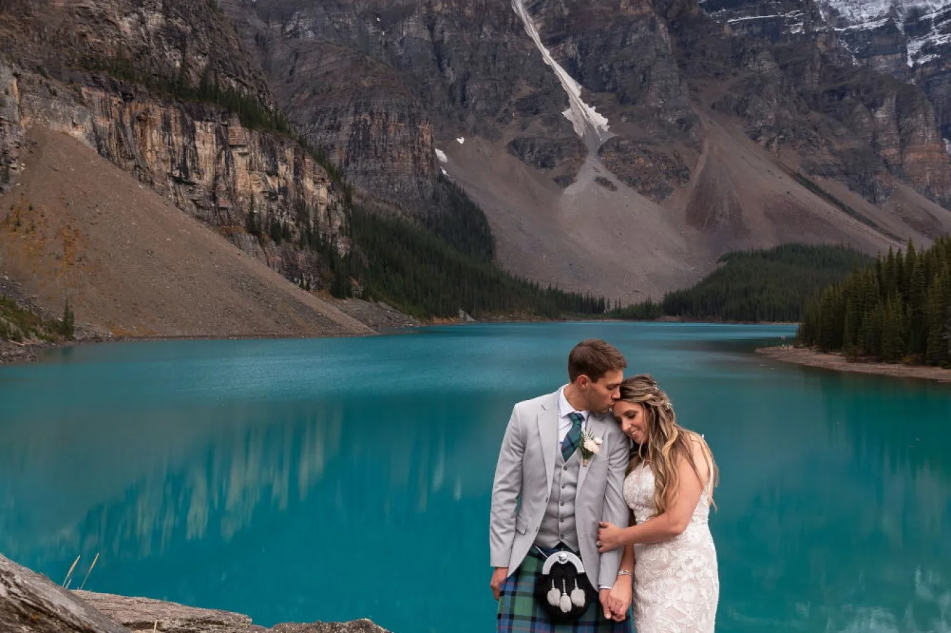 Elopement Photo Session at Moraine Lake in Banff National Park