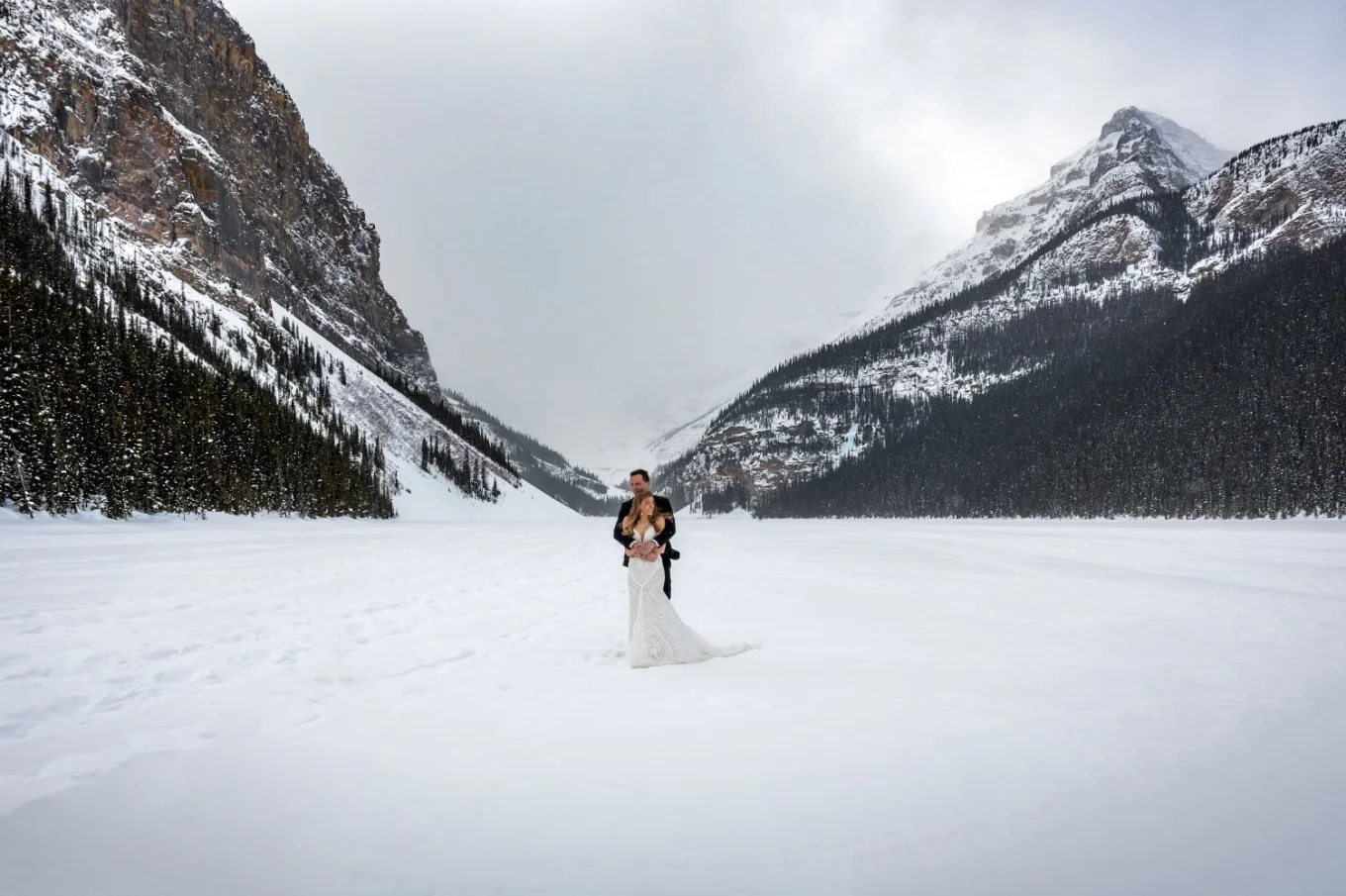 Winter Wedding Photography at Lake Louise