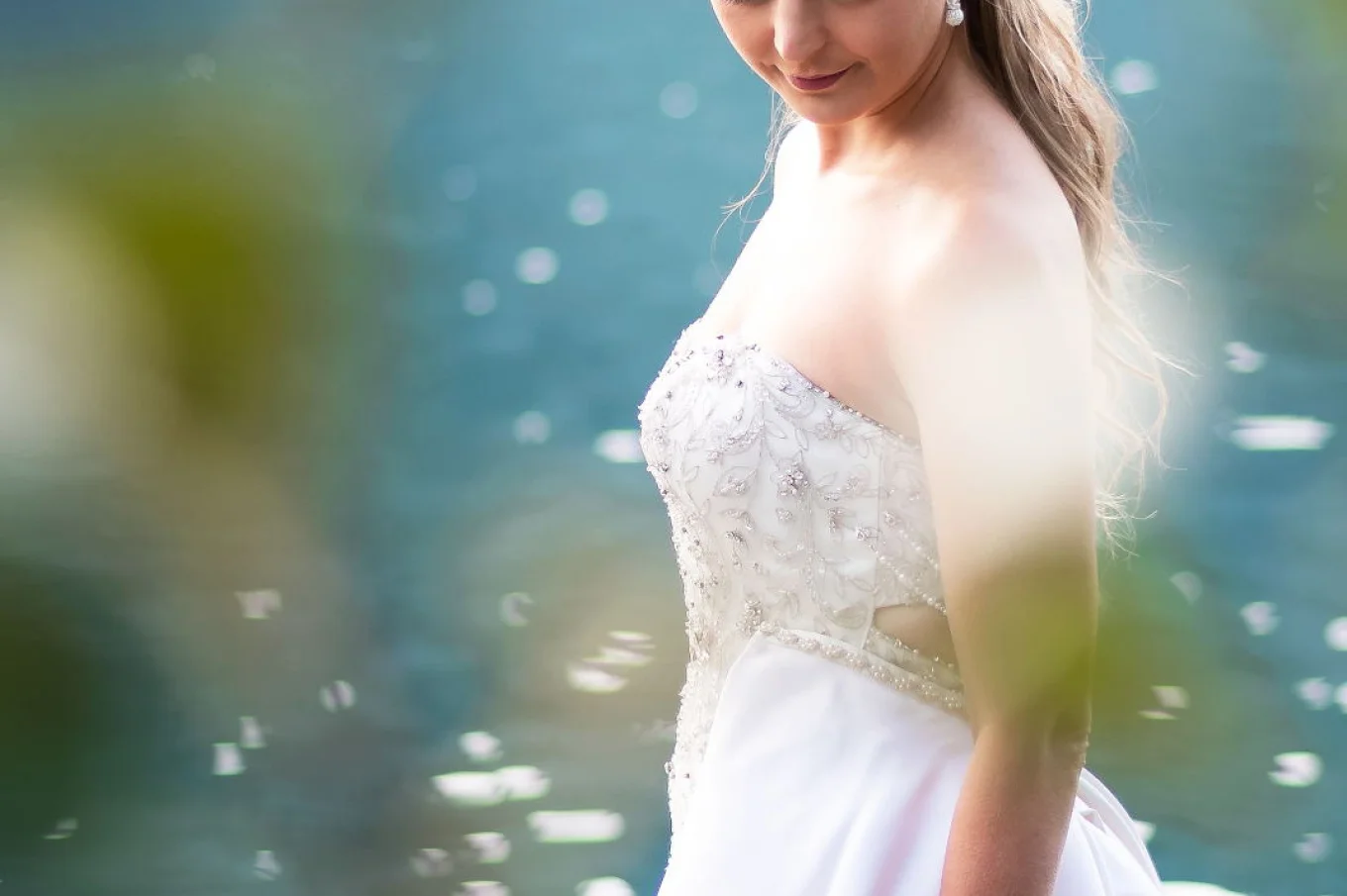 Bridal portrait at Minnewanka Lake.