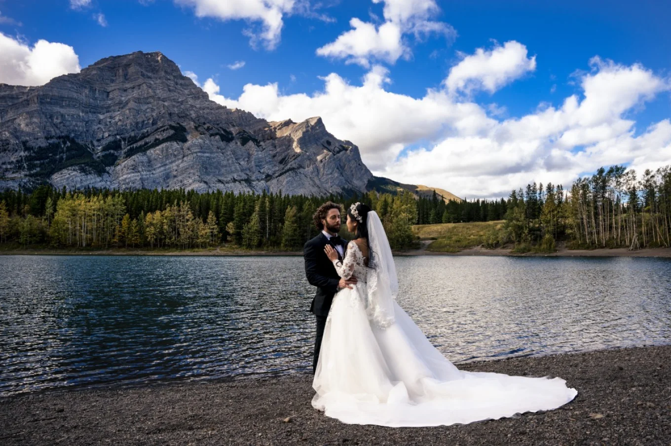 Groom and Bride in the mountains