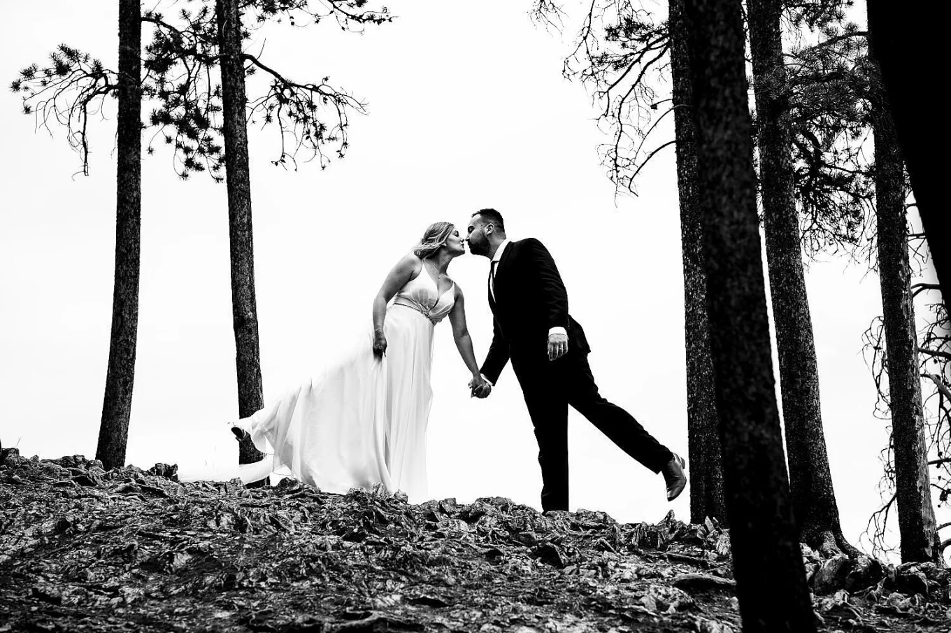 Newlyweds share a kiss