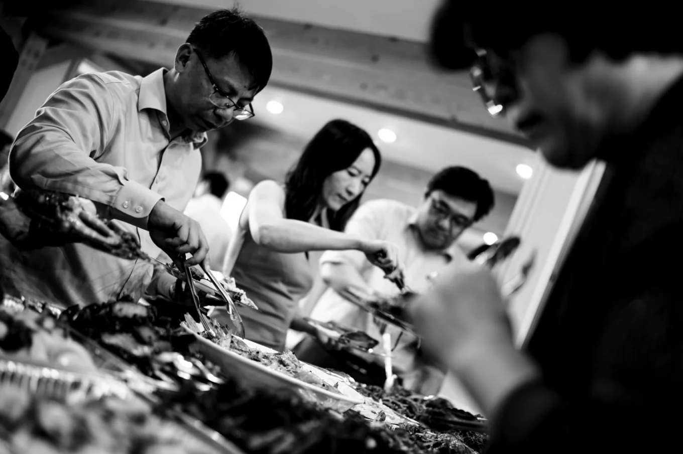 Wedding dinner in black and white
