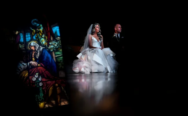 Calgary Wedding photography captured by 4Eyes Photography - Calgary Wedding Photographers.