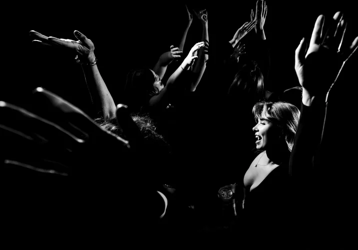 Wild Dance-floor with the hands in the air