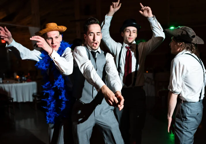 Groomsman dance