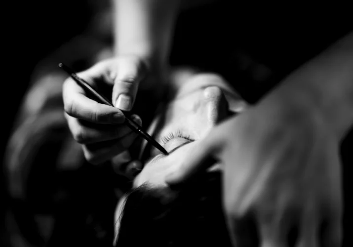 make up in black and white